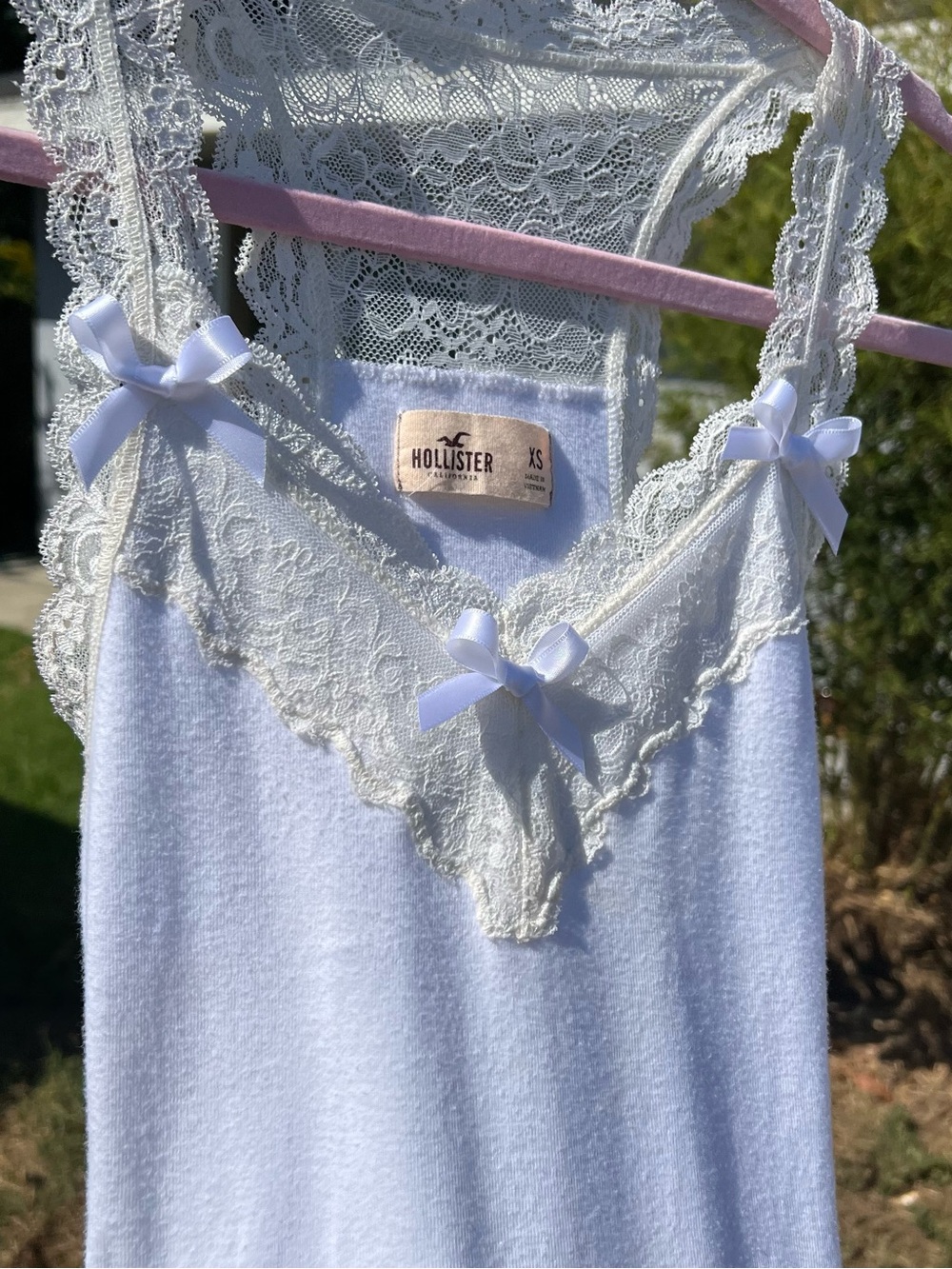 Y2K Hollister Super Rare White Lace Razorback Tank Top Satin Ribbon Bows Cami